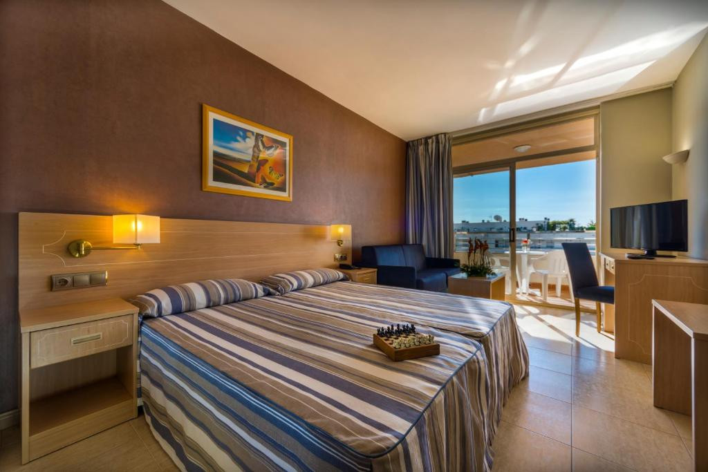 4R REGINA GRAN HOTEL 4*