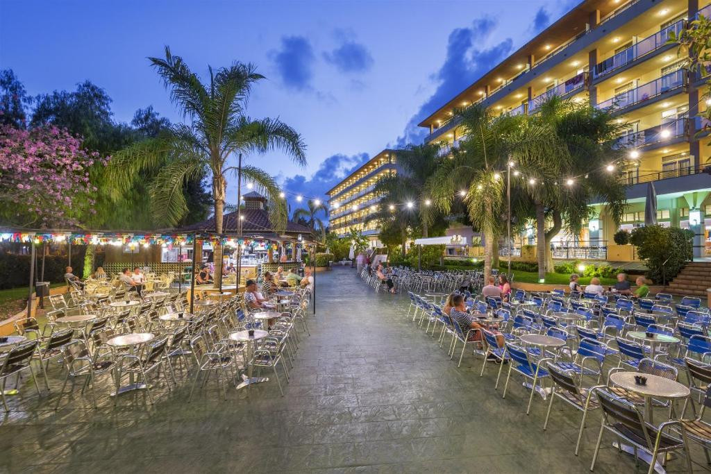 4R REGINA GRAN HOTEL 4*