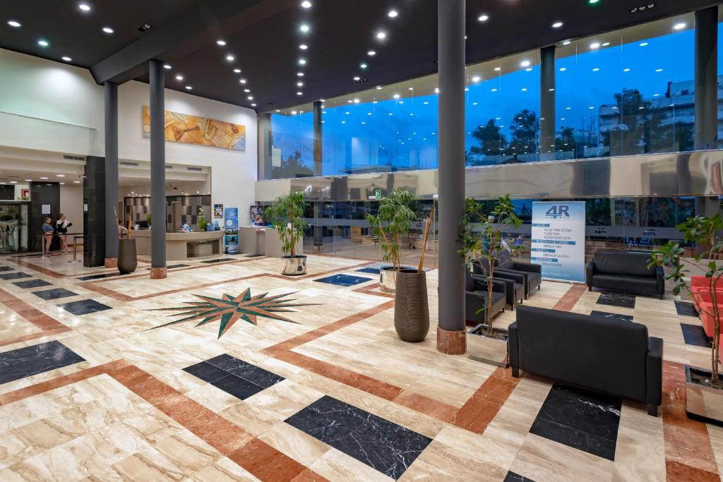 4R REGINA GRAN HOTEL 4*