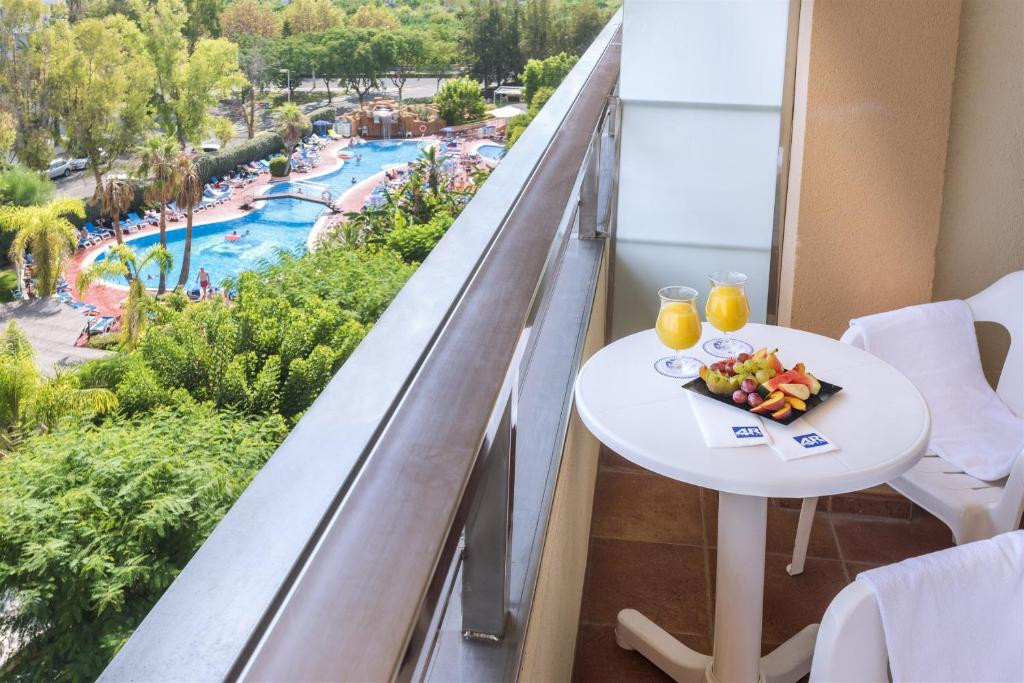 4R REGINA GRAN HOTEL 4*
