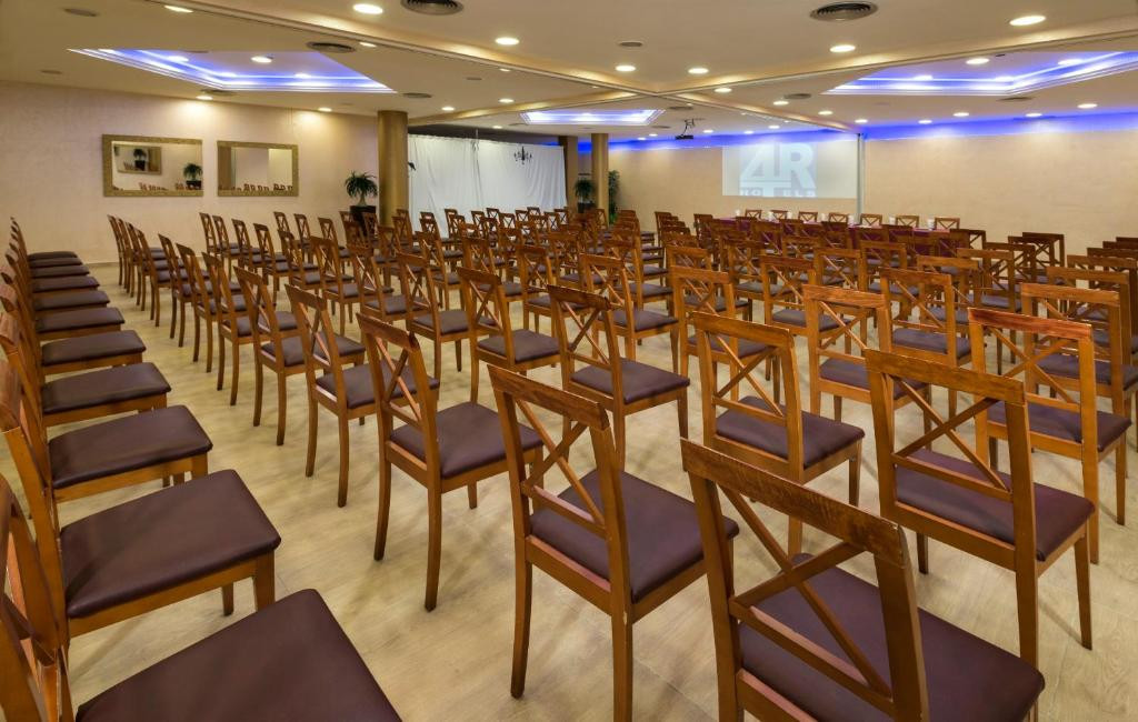 4R REGINA GRAN HOTEL 4*