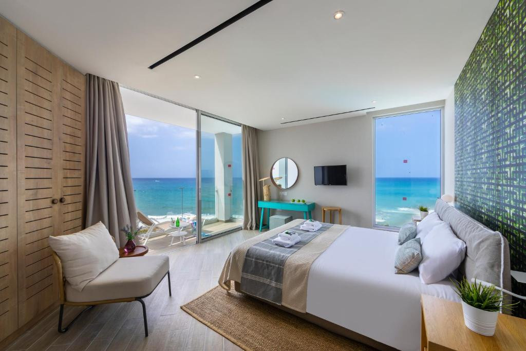 LEONARDO PLAZA CYPRIA MARIS BEACH HOTEL & SPA 4*