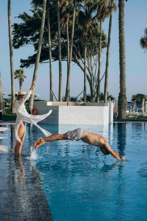 LEONARDO PLAZA CYPRIA MARIS BEACH HOTEL & SPA 4*