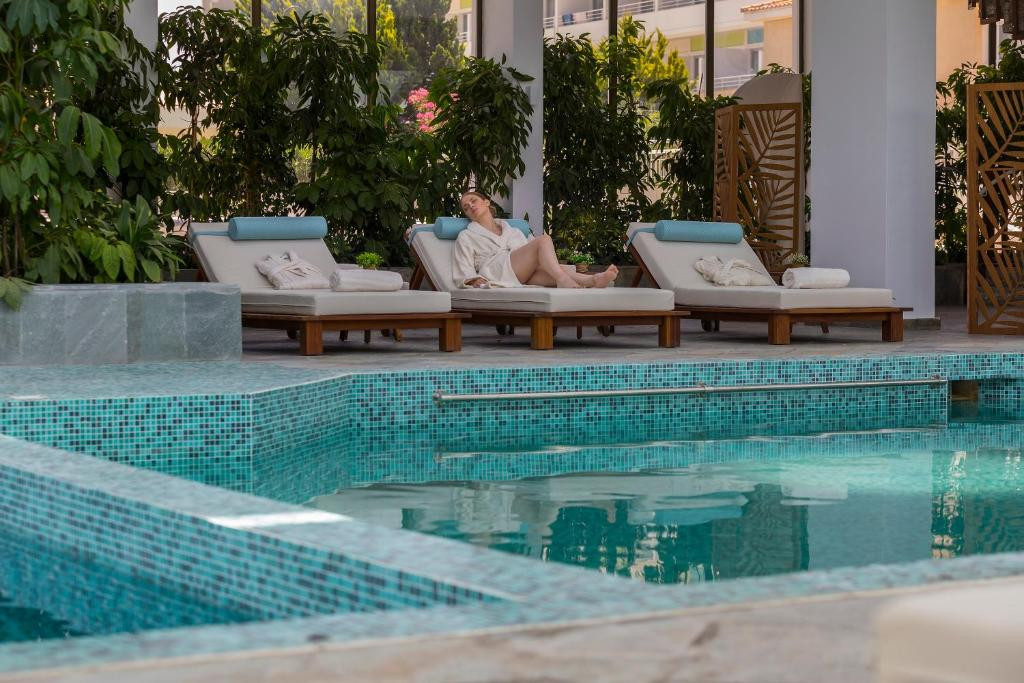 LEONARDO PLAZA CYPRIA MARIS BEACH HOTEL & SPA 4*