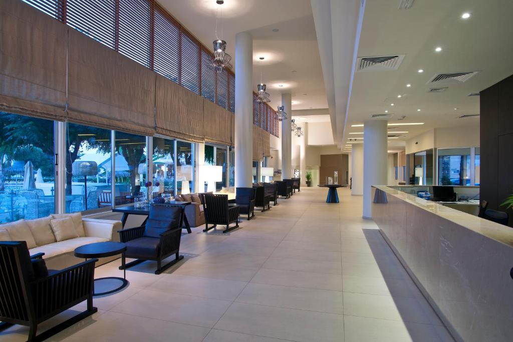 PERNERA BEACH HOTEL 4*