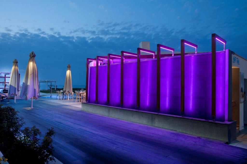 PERNERA BEACH HOTEL 4*