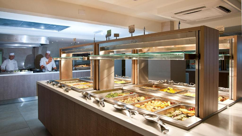 PERNERA BEACH HOTEL 4*