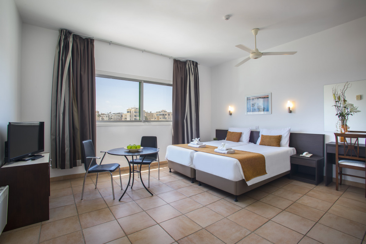 COSTANTIANA BEACH APT 3*