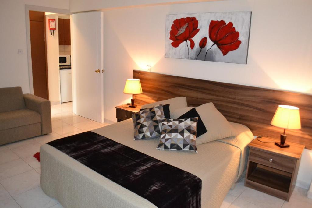 MARIANNA TOURIST APTS 3*