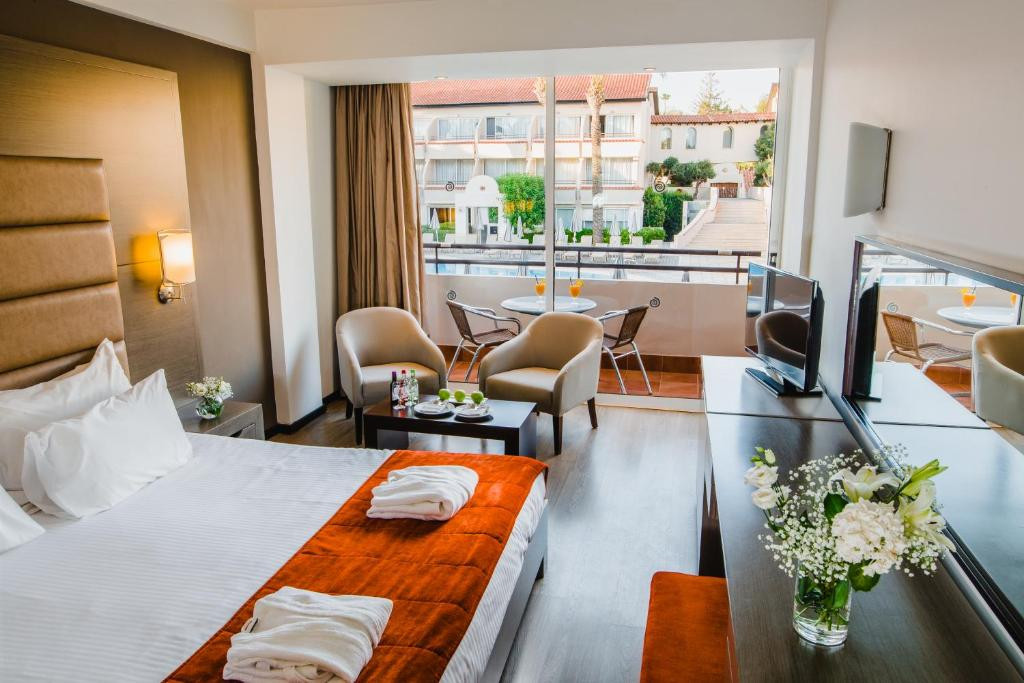 NAPA PLAZA HOTEL ADULTS ONLY 16+ 4*