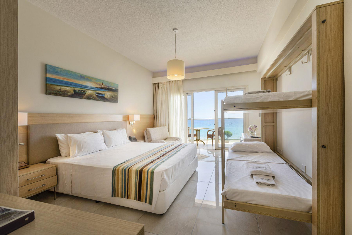 PERNERA BEACH HOTEL 4*