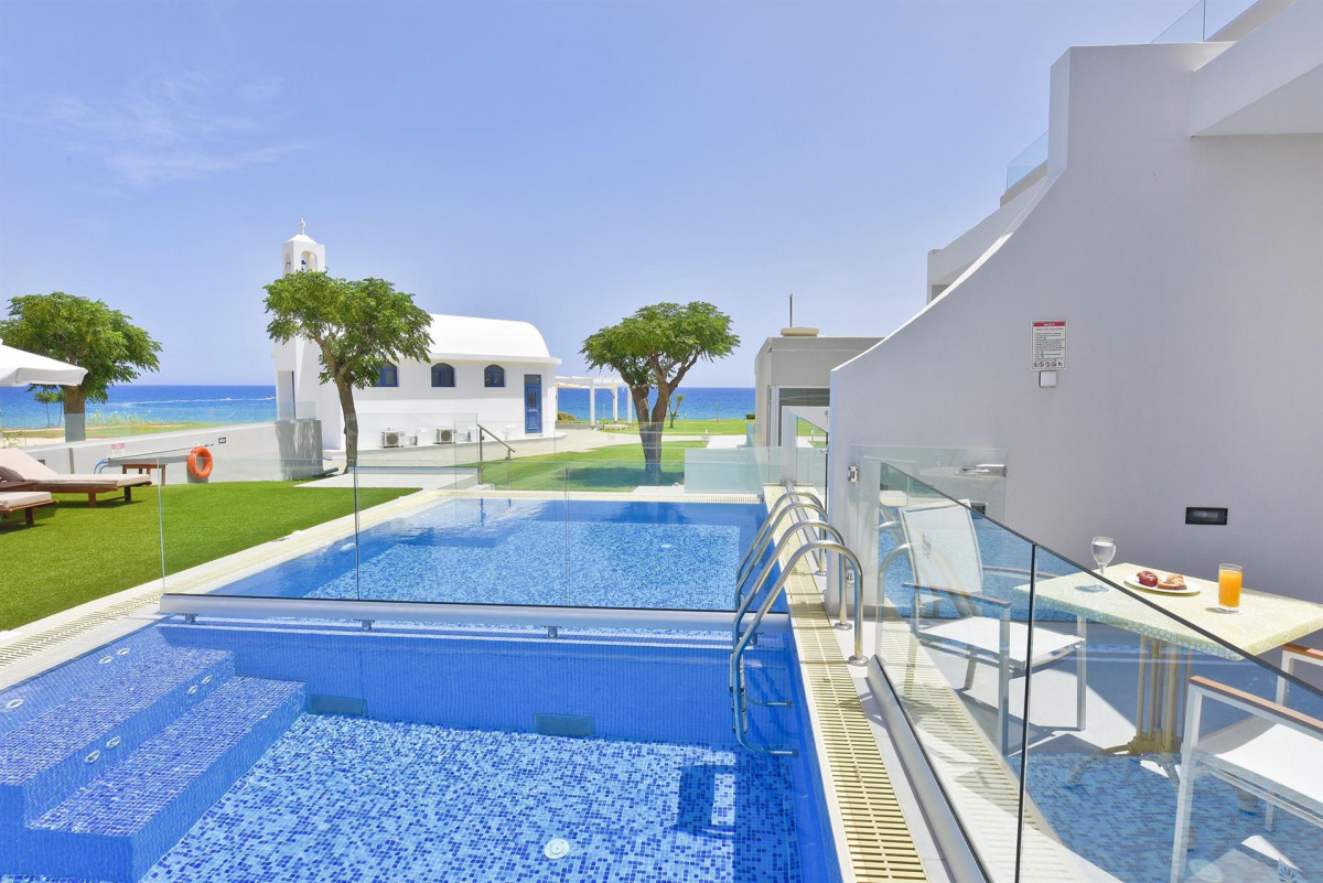 PERNERA BEACH HOTEL 4*