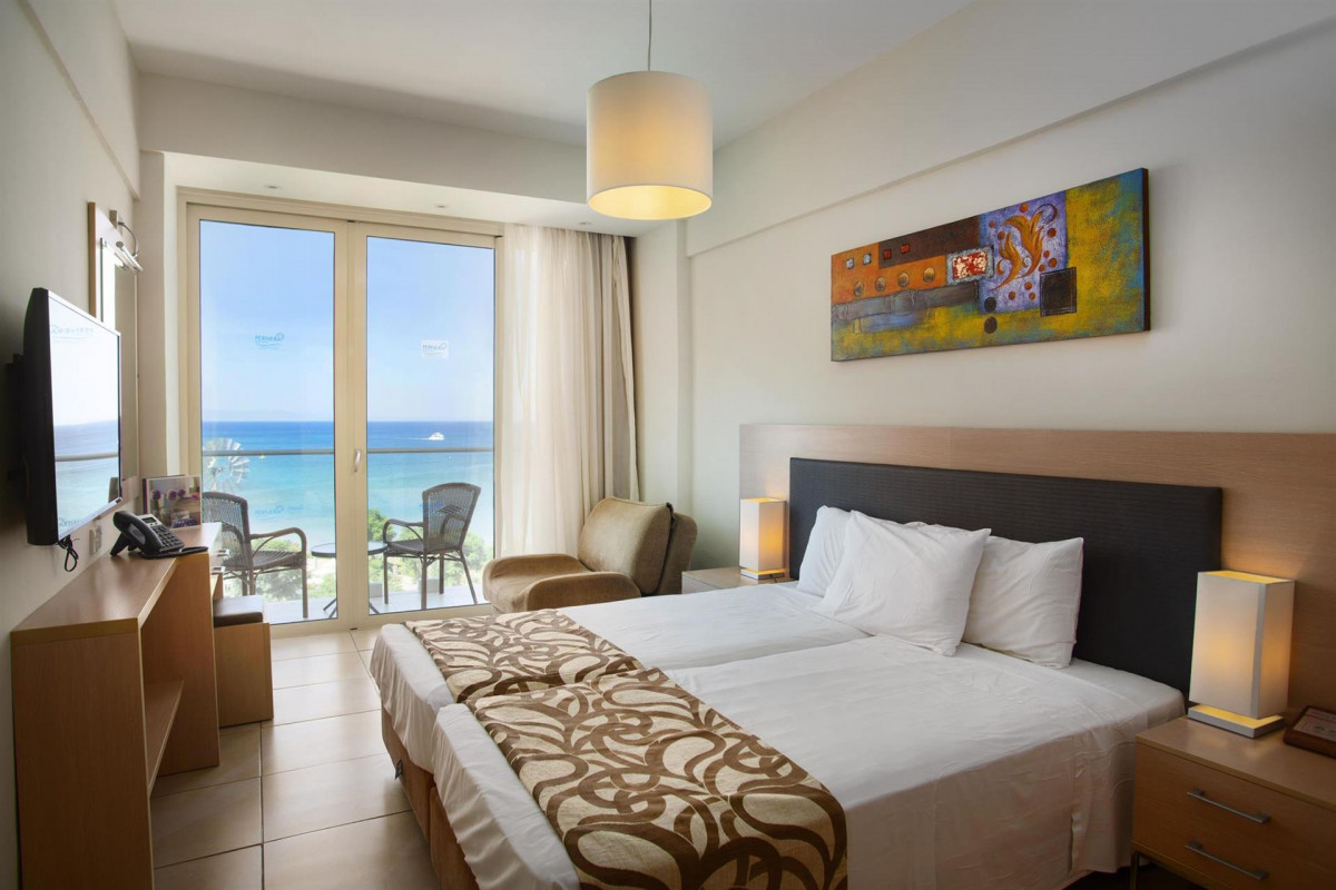 PERNERA BEACH HOTEL 4*