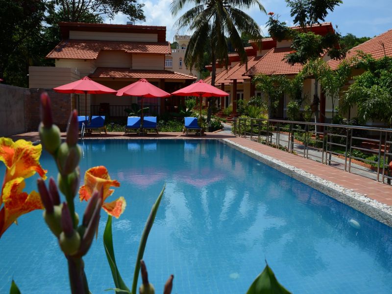 CASTAWAYS RESORT 2*