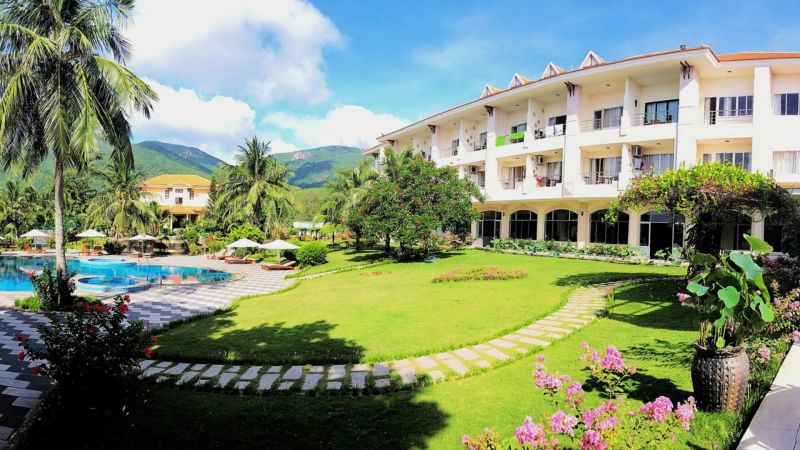 CON DAO RESORT 3*