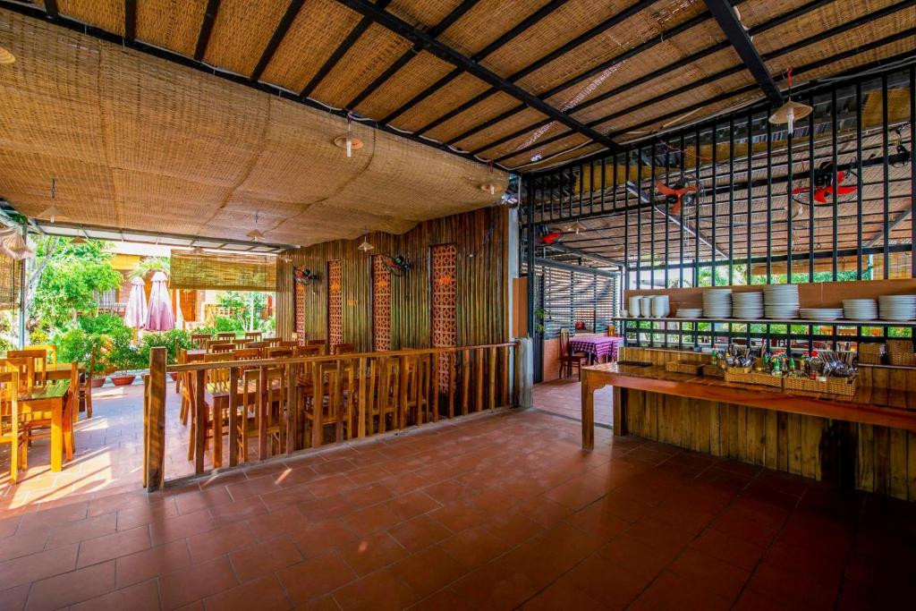 DONG XUAN HONG GUEST HOUSE 2*