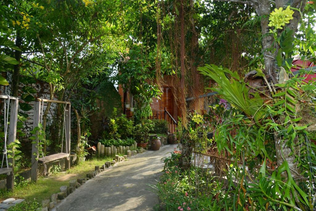 DONG XUAN HONG GUEST HOUSE 2*