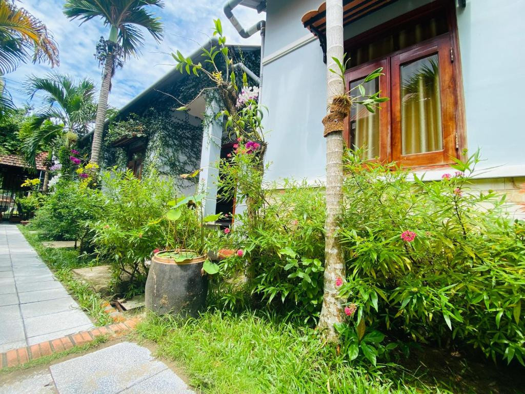 DONG XUAN HONG GUEST HOUSE 2*