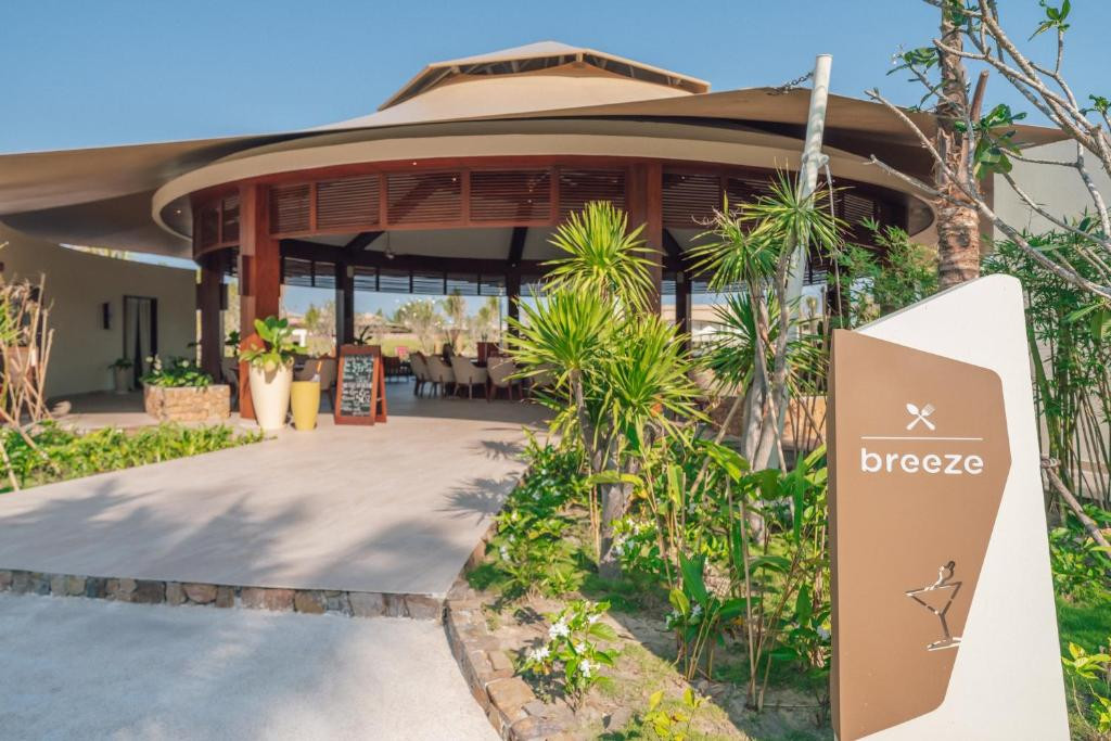 FUSION RESORT CAM RANH 5*