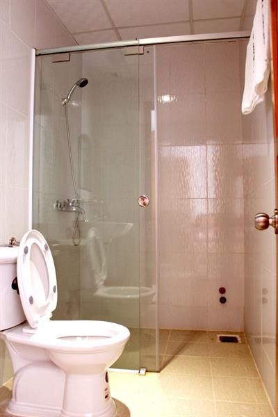 HOANG THUY HOTEL 2*