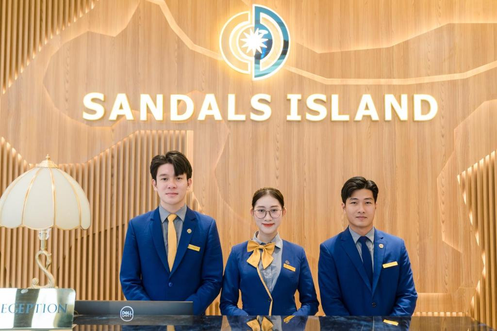 SANDALS ISLAND (EX. LEGEND SEA) 4*