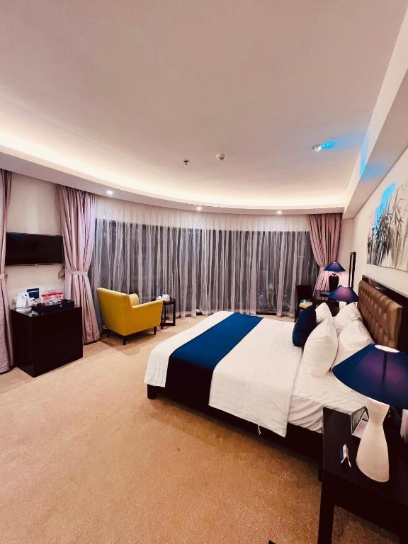 SANDALS ISLAND (EX. LEGEND SEA) 4*