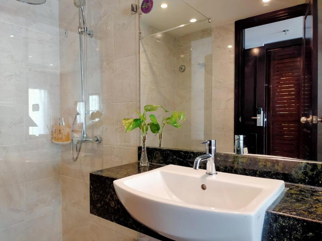 SANDALS ISLAND (EX. LEGEND SEA) 4*
