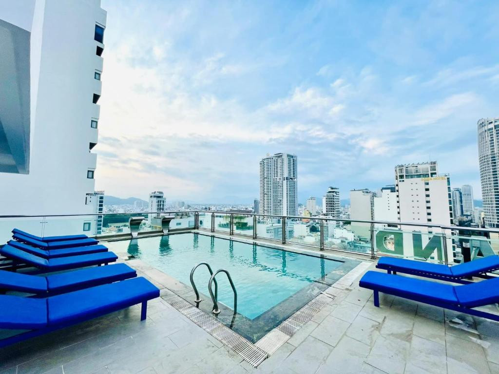 SANDALS ISLAND (EX. LEGEND SEA) 4*