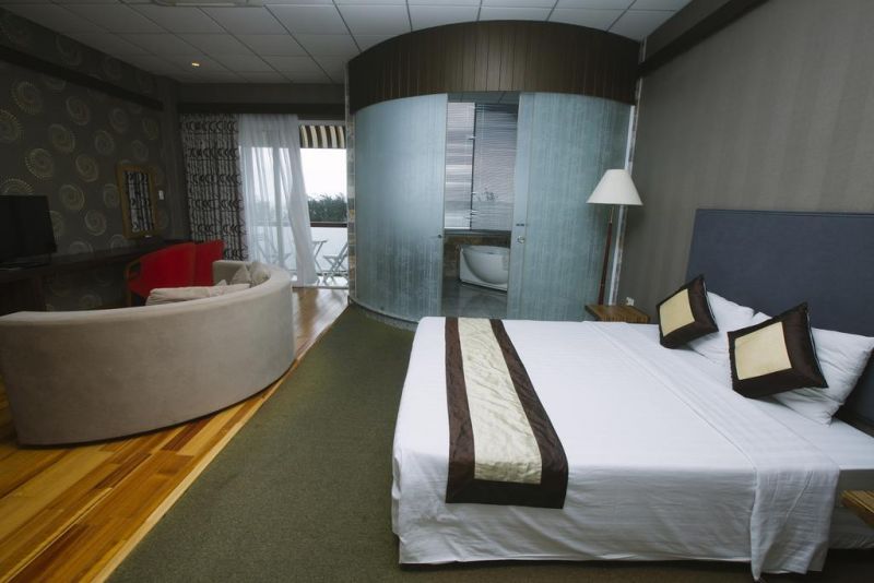 NEW WAVE HOTEL 4*
