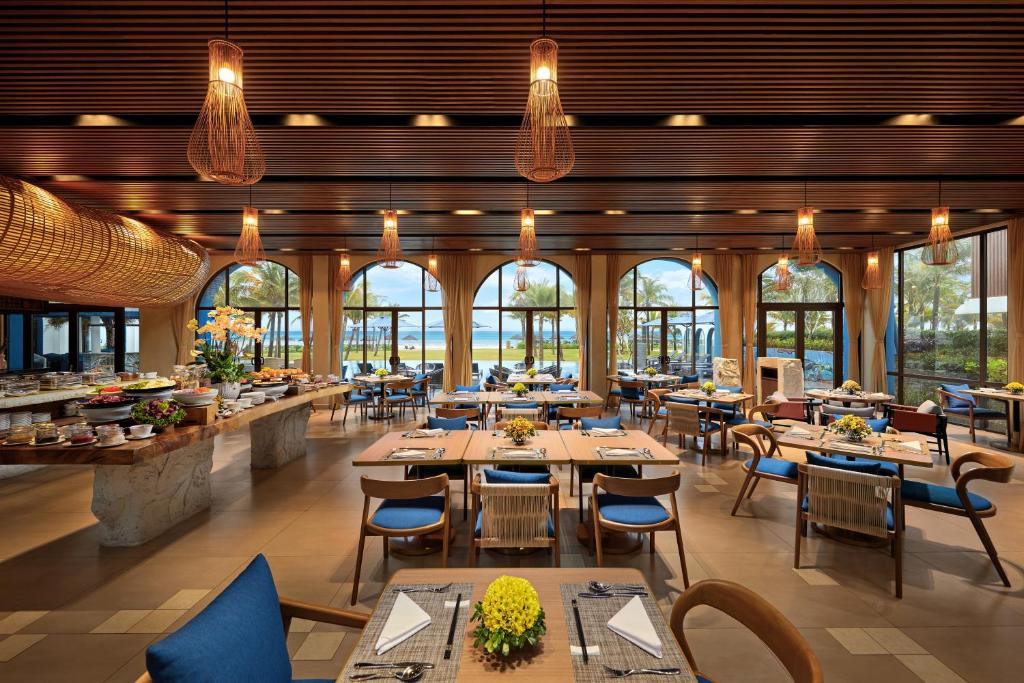 WYNDHAM HOI AN ROYAL BEACHFRONT RESORT & VILLAS — дополнительное фото 1