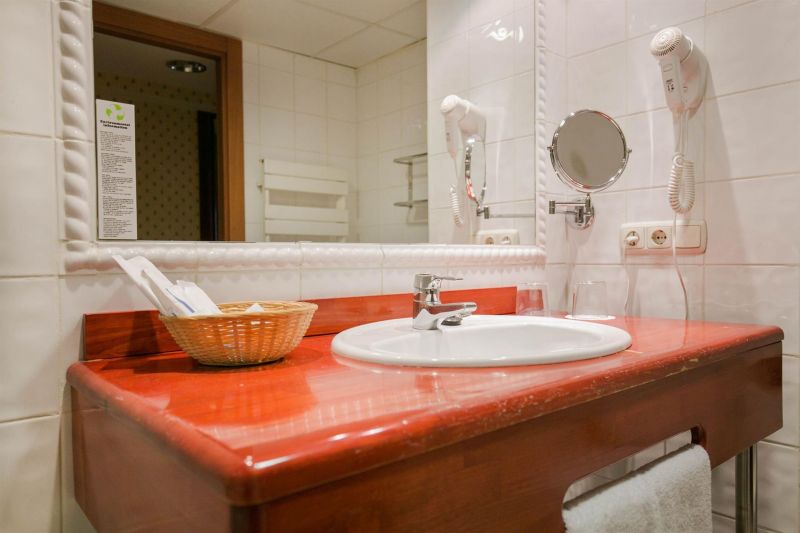 PIOLETS SOLDEU CENTRE (EX. PIOLETS & SPA) 4*