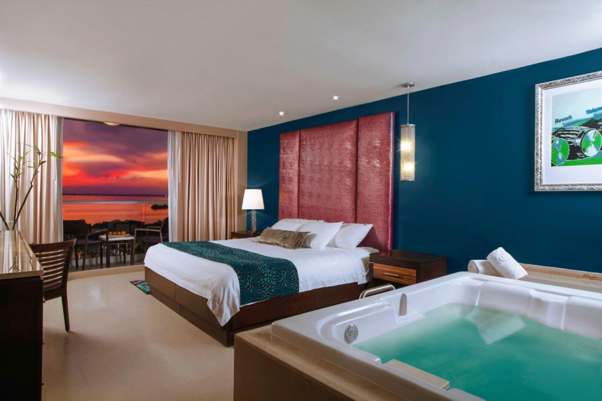 HARD ROCK CANCUN (EX. CANCUN PALACE) 5*