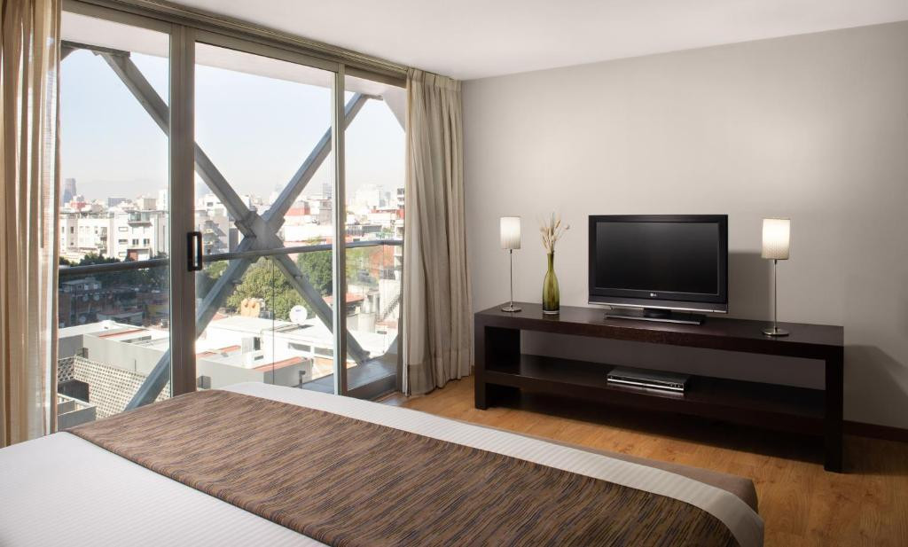 EUROSTARS SUITES REFORMA 5*
