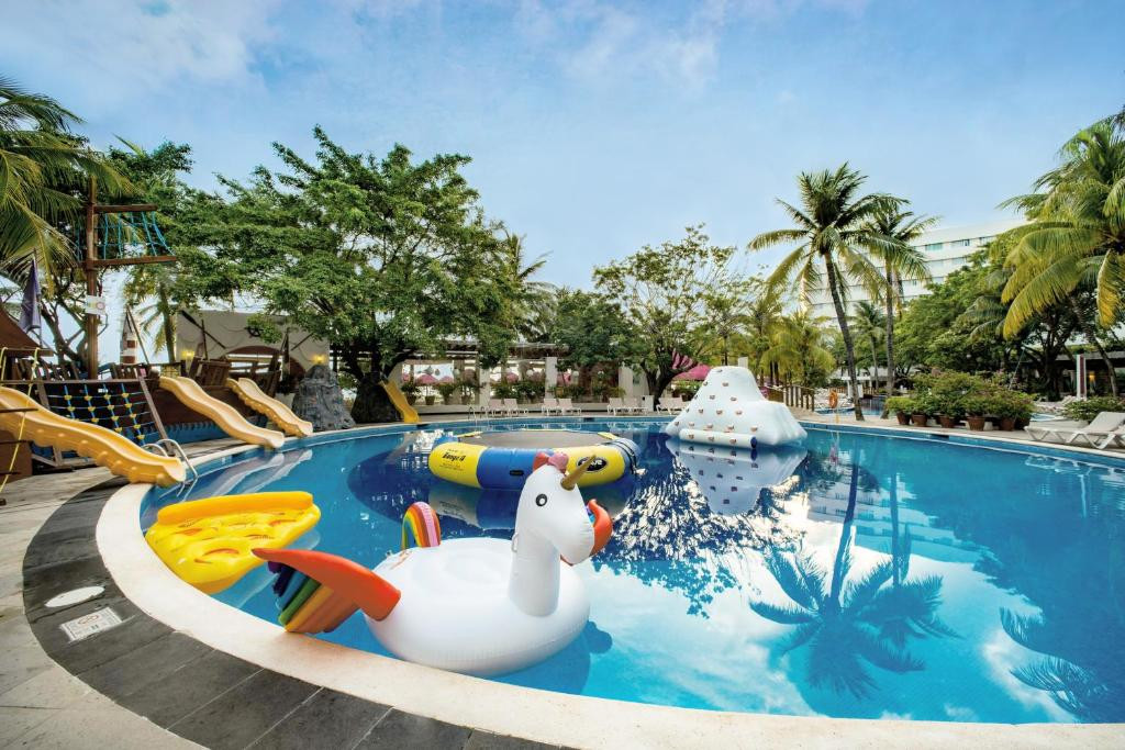 OASIS PALM 4*