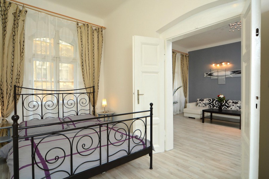 NAVRATILOVA APARTMENTS 3*