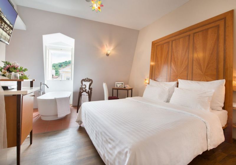 DESIGN HOTEL NERUDA 4*
