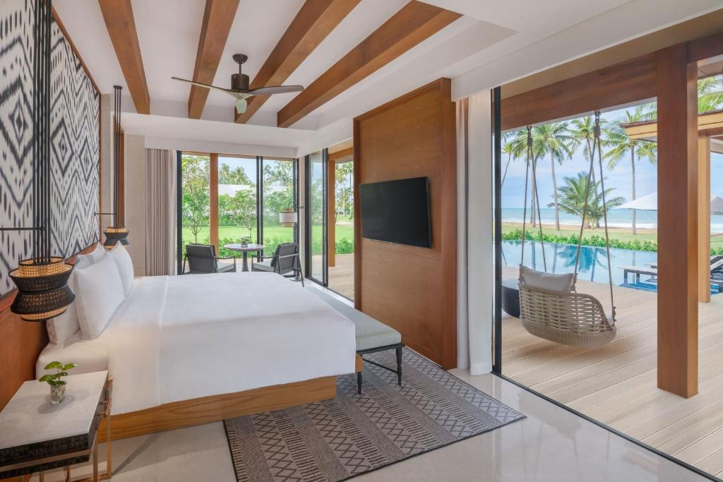 JW MARRIOTT KHAO LAK RESORT & SPA 5*