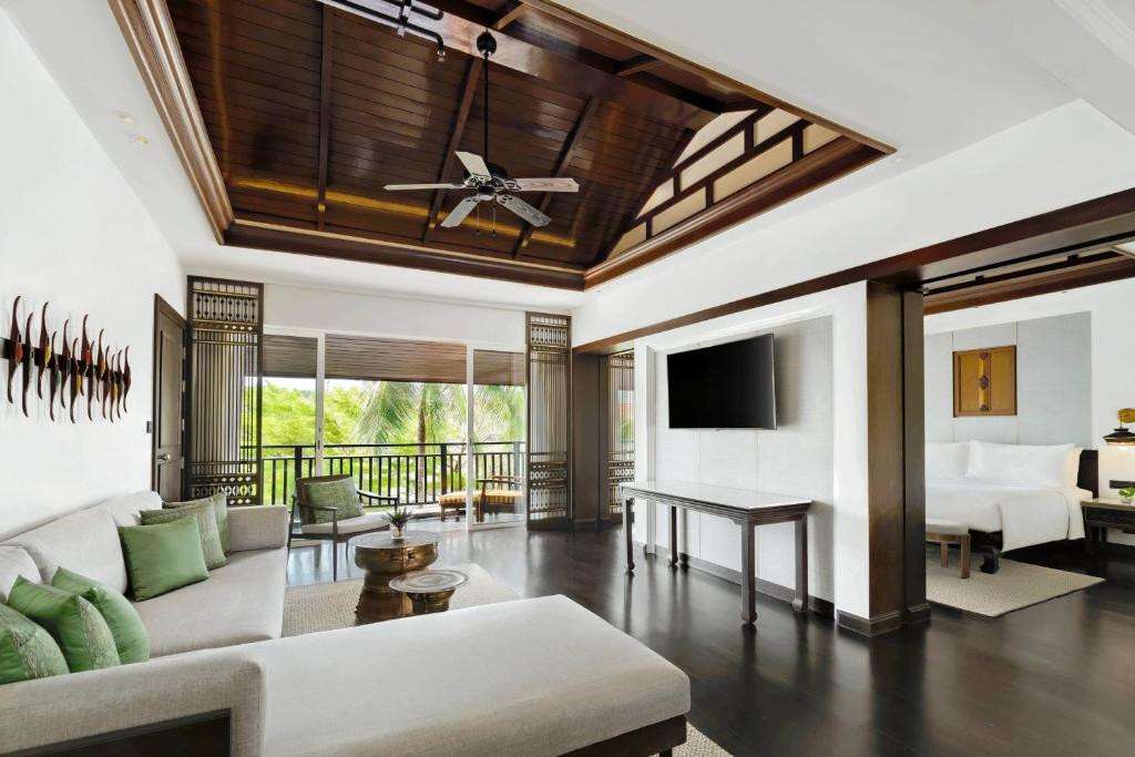 JW MARRIOTT KHAO LAK RESORT & SPA 5*