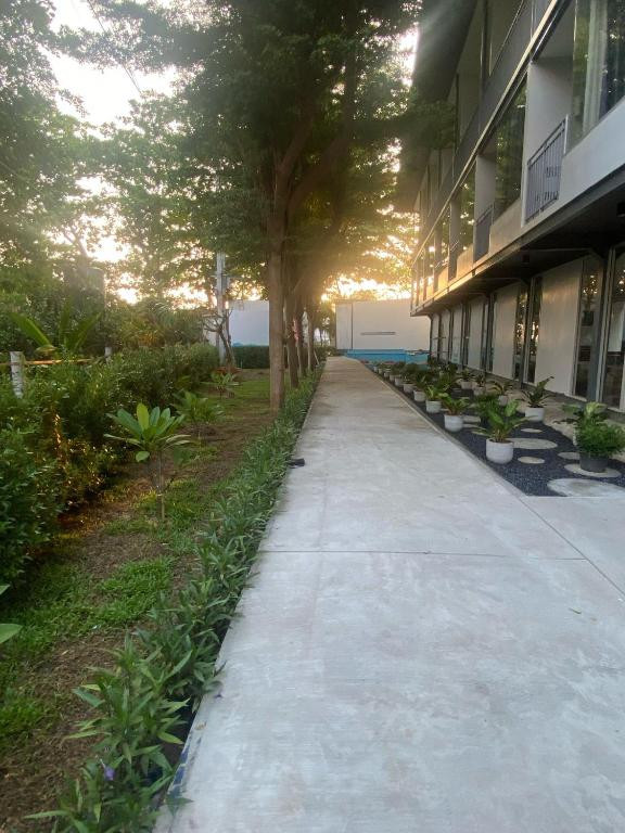 SUNSET SERENITY JOMTIEN RESORT (EX. LEMON GRASS RETREAT) 4*