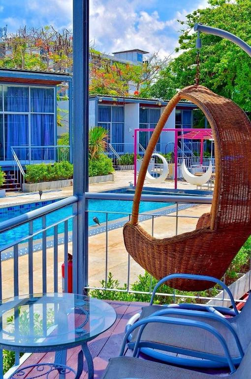 SUNSET SERENITY JOMTIEN RESORT (EX. LEMON GRASS RETREAT) 4*