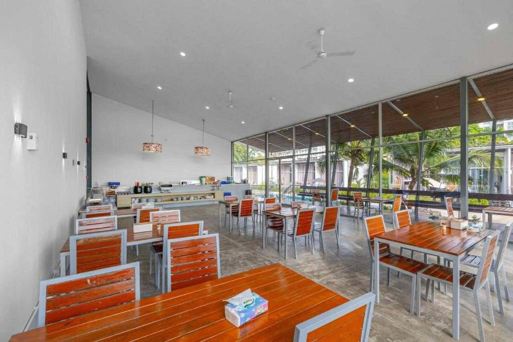 SUNSET SERENITY JOMTIEN RESORT (EX. LEMON GRASS RETREAT) 4*