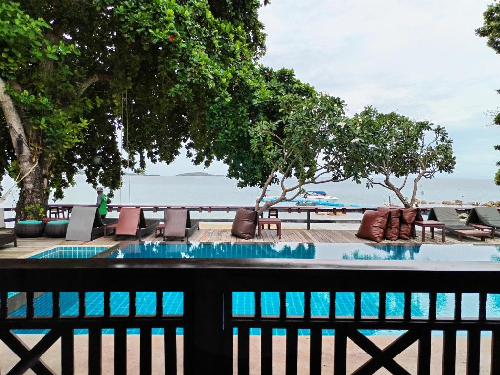 BHUNDHARI CHAWENG BEACH RESORT 4*