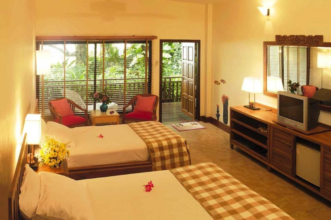 BIRDS AND BEES RESORT 4*