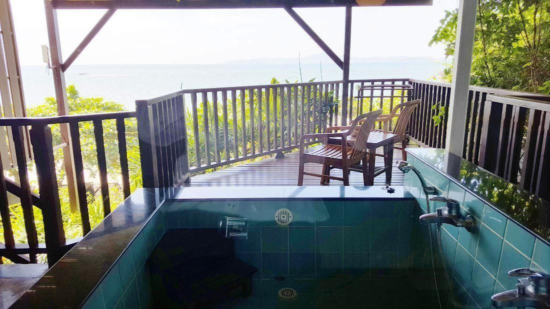BIRDS AND BEES RESORT 4*