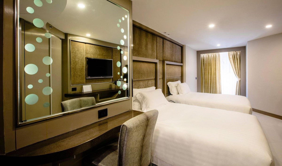 AZURE HOTEL PATTAYA (EX. CENTARA AZURE HOTEL PATTAYA) 4*
