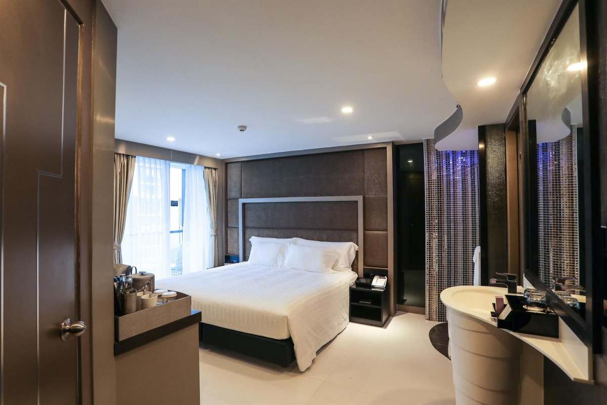 AZURE HOTEL PATTAYA (EX. CENTARA AZURE HOTEL PATTAYA) 4*