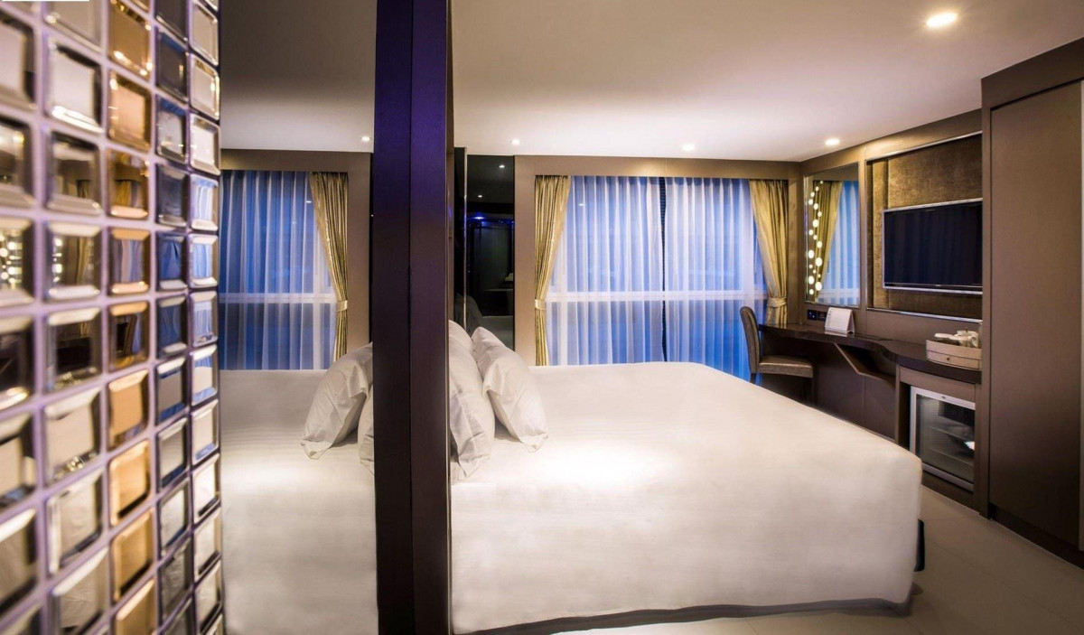 AZURE HOTEL PATTAYA (EX. CENTARA AZURE HOTEL PATTAYA) 4*