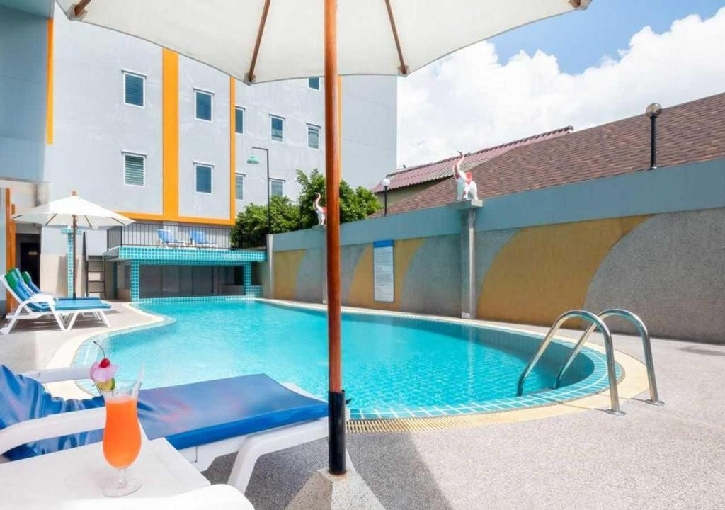 CHABANA KAMALA HOTEL 4*