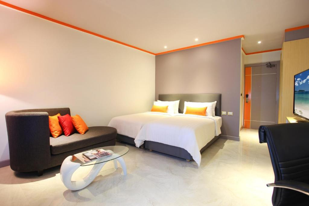 CHABANA KAMALA HOTEL 4*