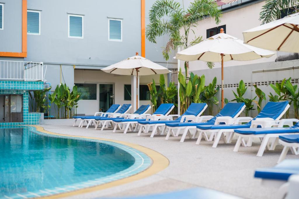 CHABANA KAMALA HOTEL 4*